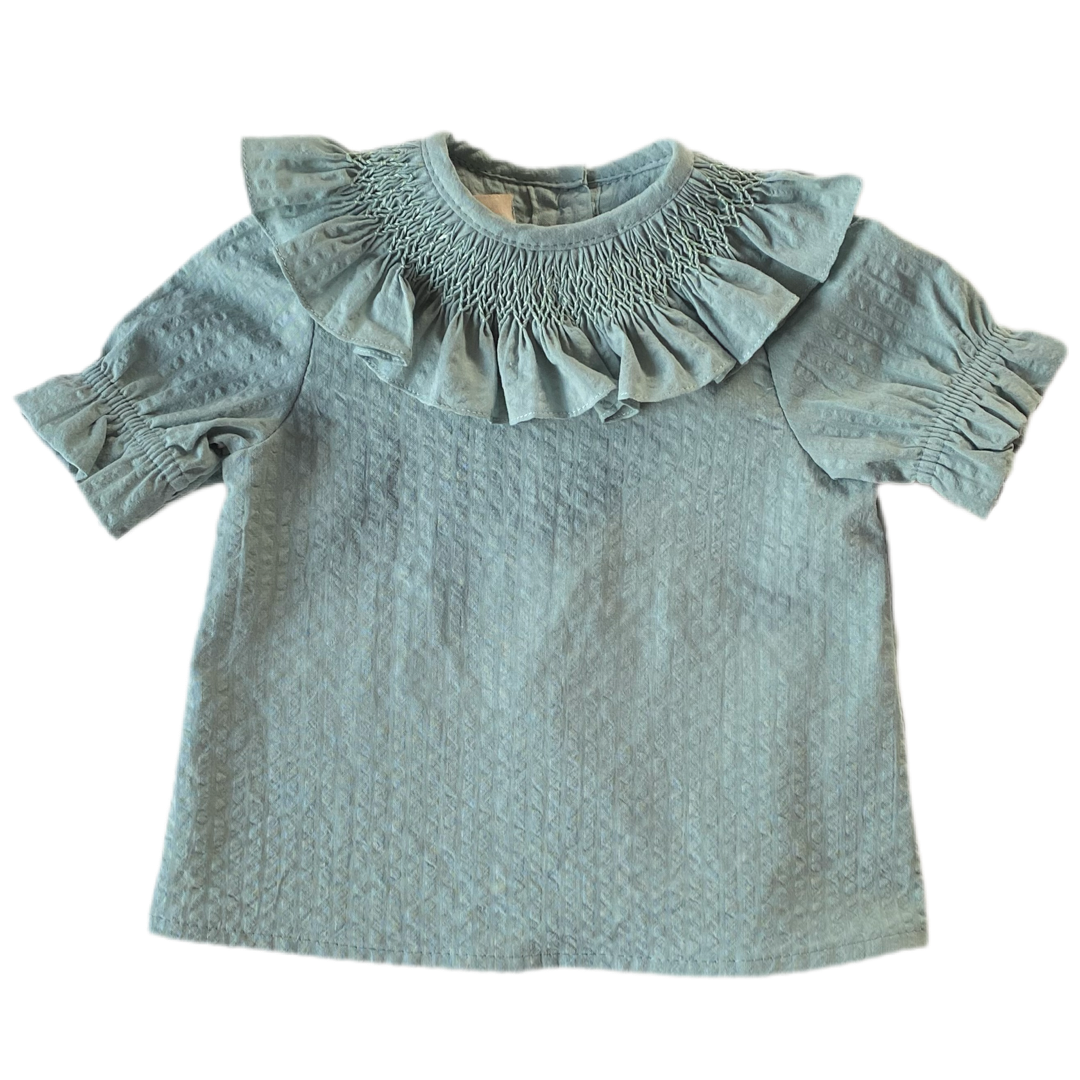 Blusa verde cuello nido de abeja manga corta
